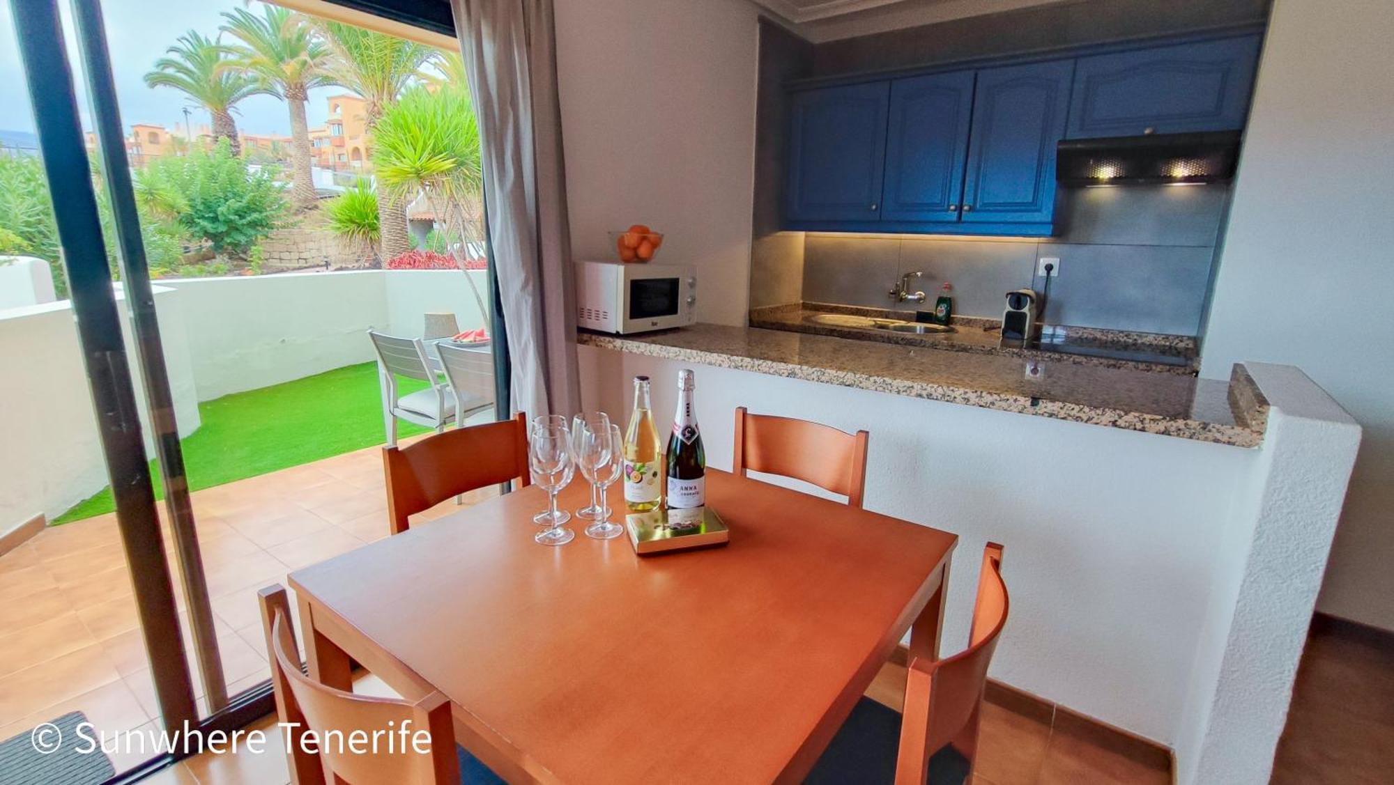 Spacious Apartment With Private Garden In Tenerife South Сан-Мігель-де-Абона Екстер'єр фото