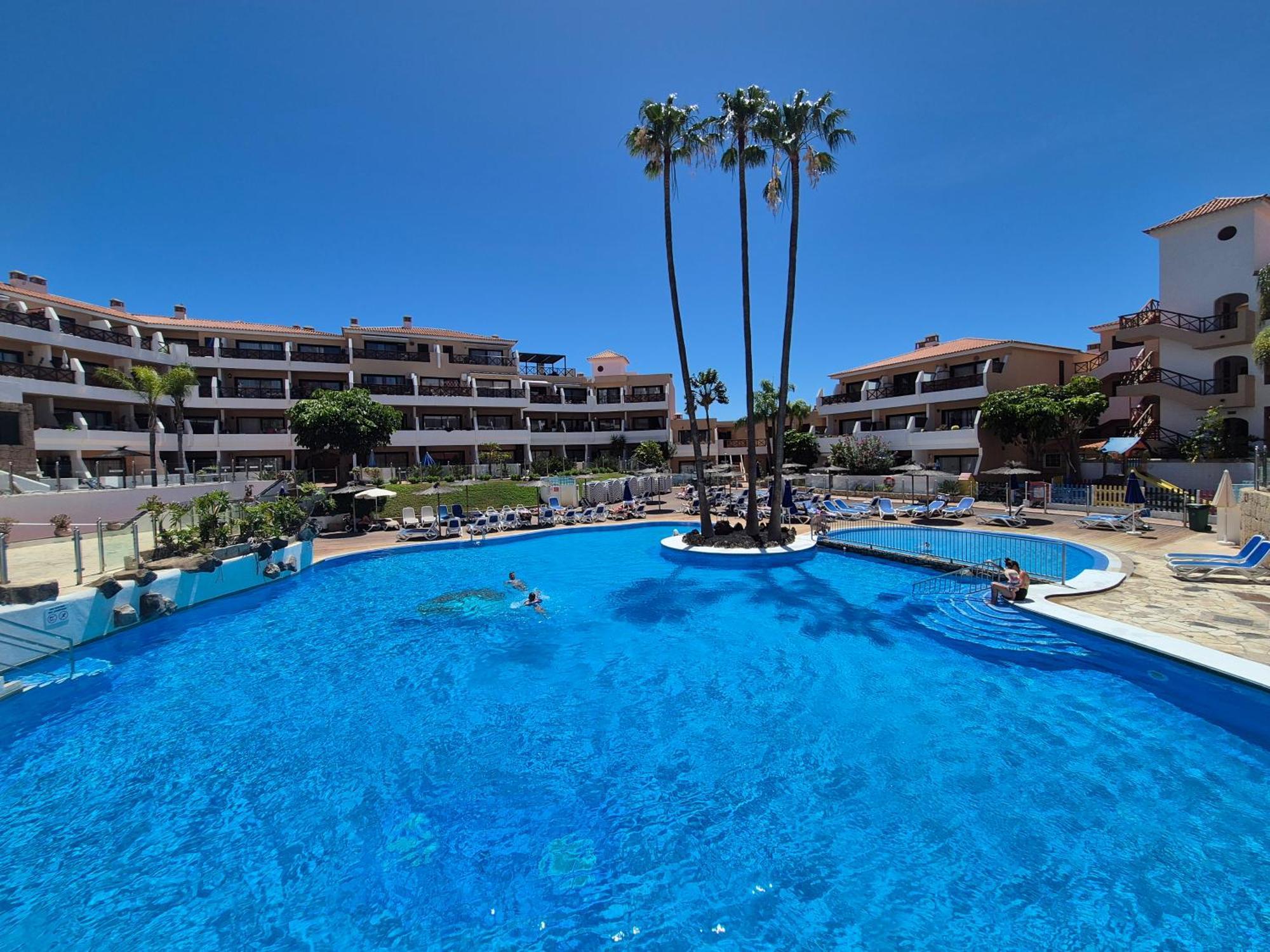 Spacious Apartment With Private Garden In Tenerife South Сан-Мігель-де-Абона Екстер'єр фото